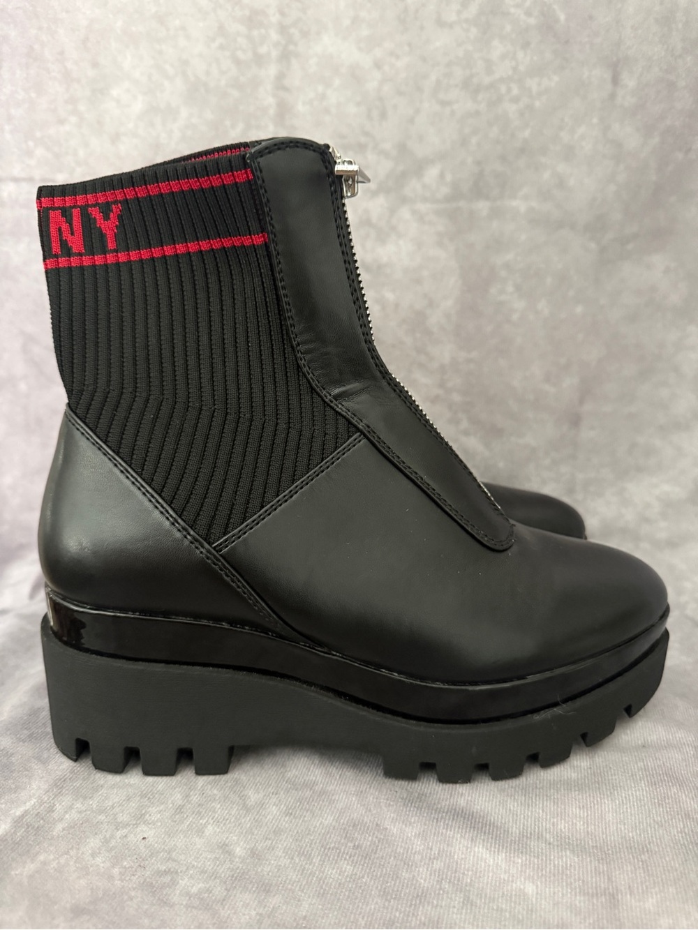 I DKNY Harli Black Chunky Platform Sock Lug Sole Boots 8